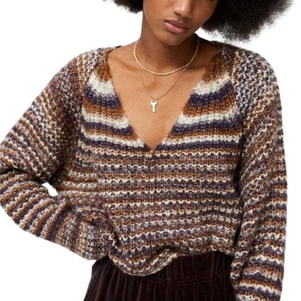 Urban Outfitters - Levy V Pullover - XS